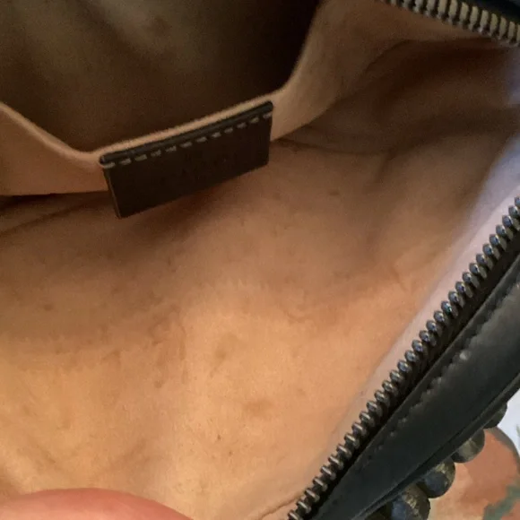 GUCCI GG Marmont Women's Belt Bag - Picture 5 of 11